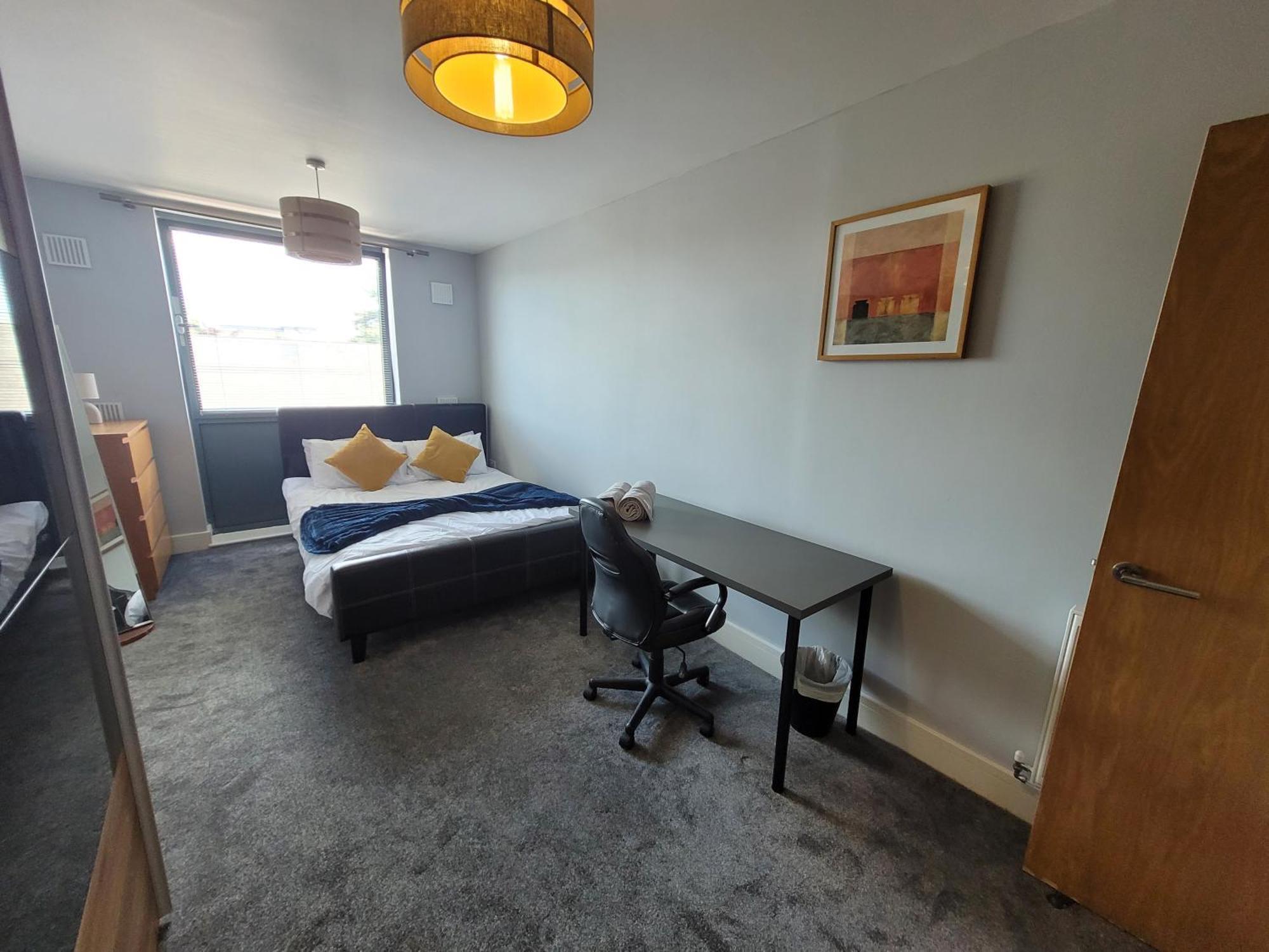 Lesley Court- A Lovely Spacious 2 Bedroom By Catchpole Chelmsford