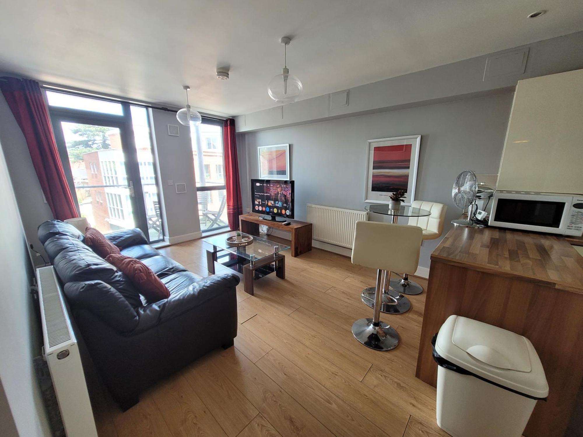 Apartment Lesley Court- A Lovely Spacious 2 Bedroom By Catchpole